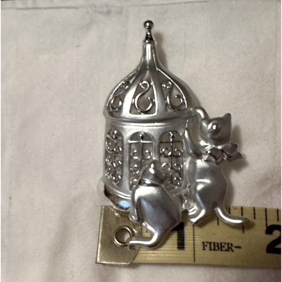 Danecraft Brushed Silver Tone Cat Brooch - Picture 2 of 7